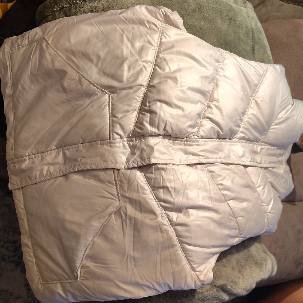 Old Navy Cream Puffer Jacket